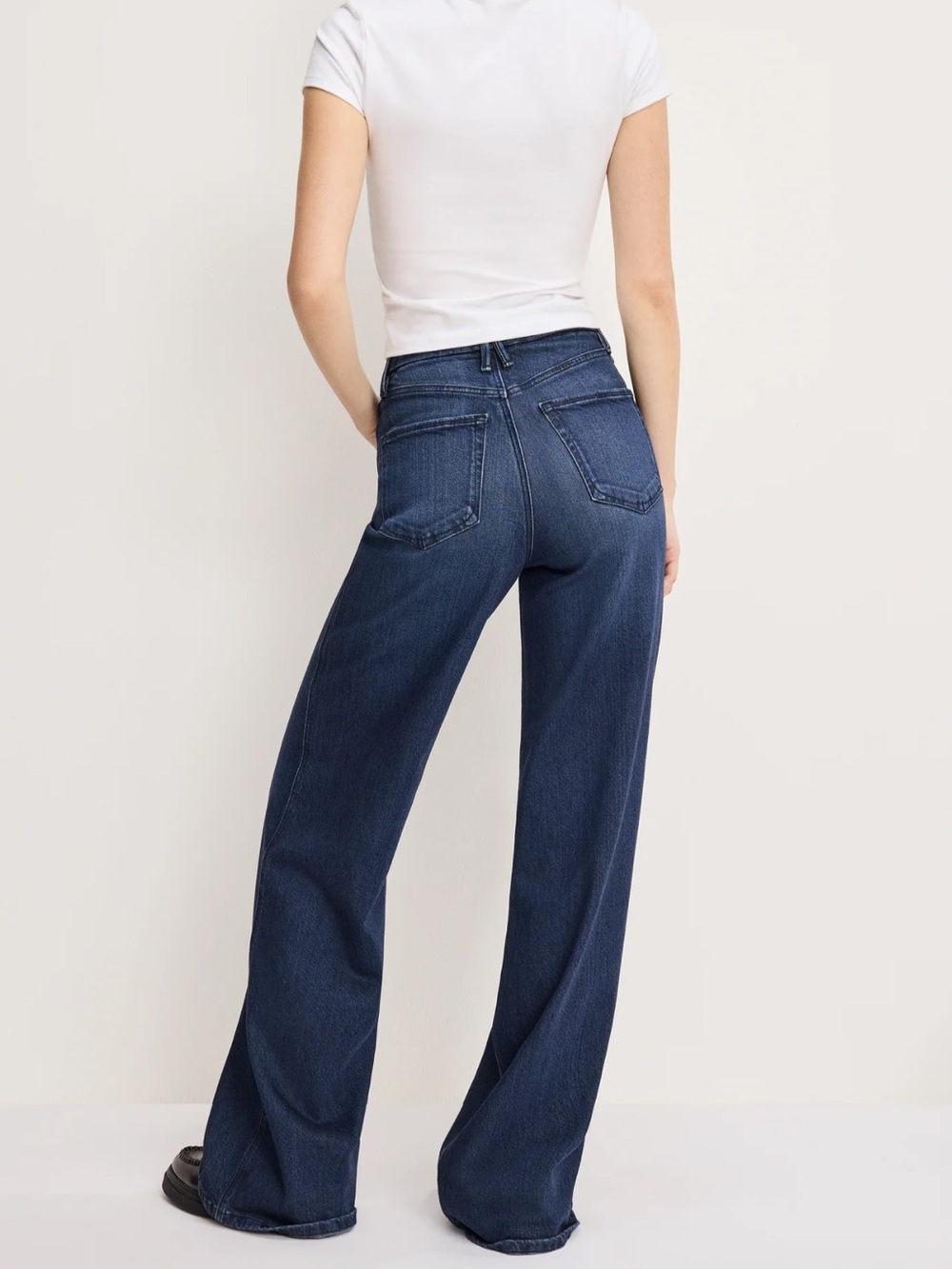 Good American “Good Skate” high-rise, wide leg jean. NWT. Size 4 - Picture 3 of 11